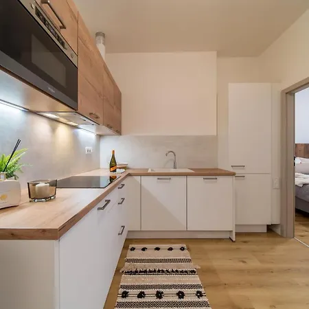 Rakosarna & Apartment *