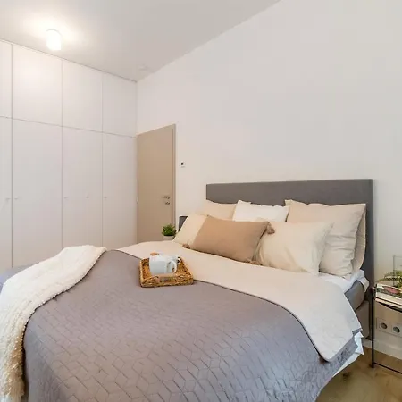 Apartmán Rakosarna & *